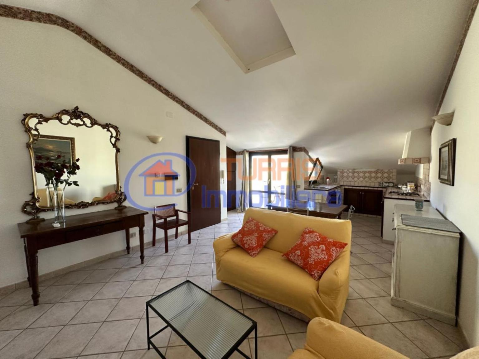 Ferienwohnung La Mansarda Di Via Galilei Porto Torres Exterior foto